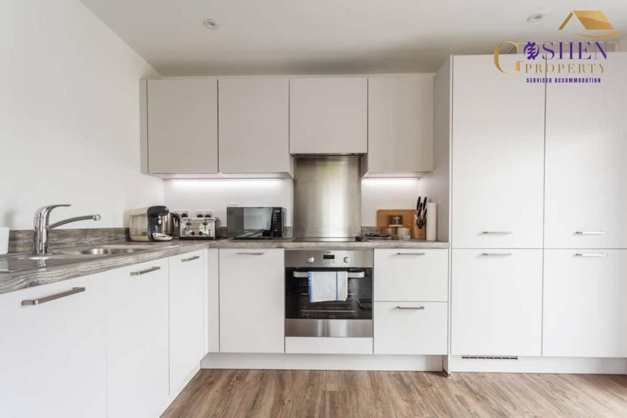 2 Bedroom Apartment Chapel Riverside At Goshen Property Serviced Accommodation Southampton, Free Wifi & Parking מראה חיצוני תמונה
